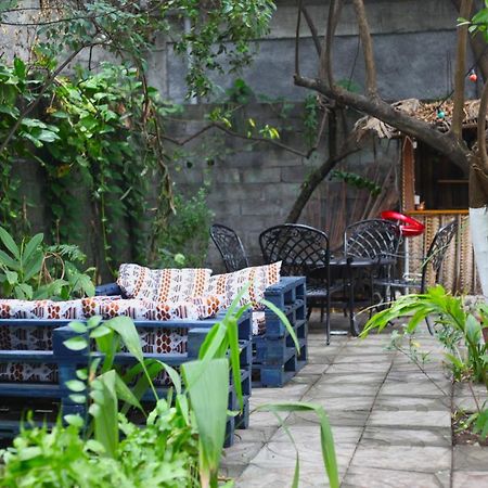 Hotel Jardin De La Paix Морони Экстерьер фото